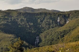 Poços naturais e nascentes sob ameaça: o que está acontecendo na Serra do Gandarela
