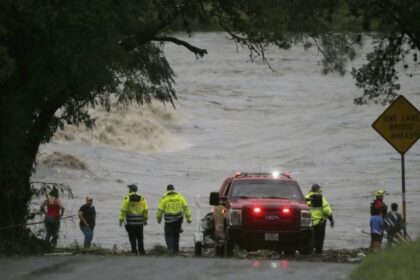 Tragédia no Texas: Tempestade Repentina Deixa 13 Mortos e 20 Desaparecidos Durante o Feriado de 4 de Julho