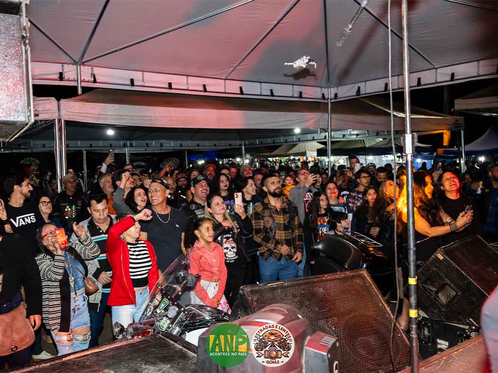 Duas rodas Moto Fest em Hidrolândia reuniu grande público com shows de rock e entrada gratuita