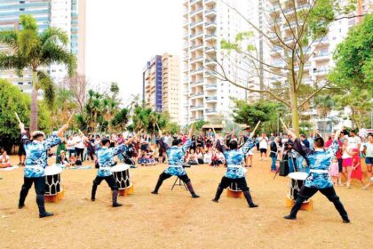 Praça do Sol recebe prévia do Bon Odori com tambores japoneses e danças neste domingo