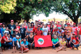 PT e MST apoiam ocupação de terra em Santo Antônio do Descoberto