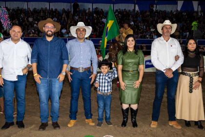Hidrolândia é Show: Rodeio, Música e Emoção