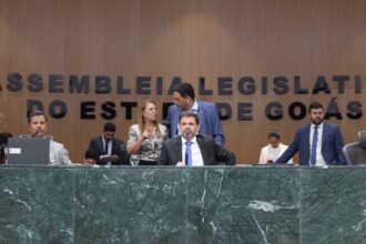 Alegre aprova lei que reserva 20% das vagas em concursos para candidatos negros, garantindo segurança jurídica