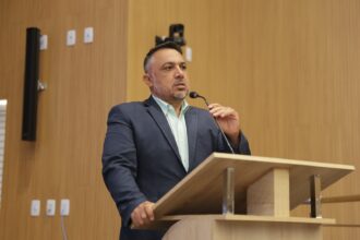 André Fortaleza defende autonomia das comissões e rejeita interferência do Executivo