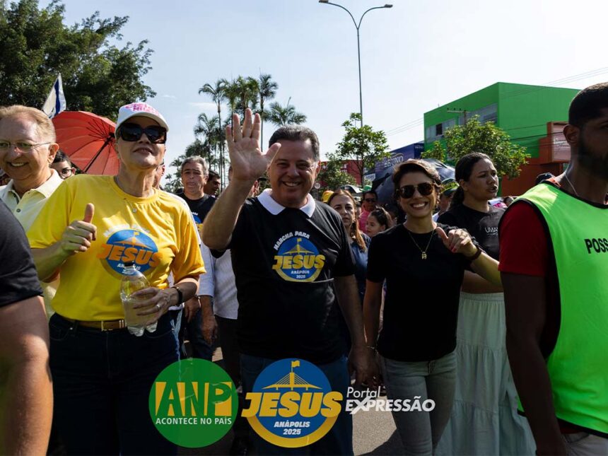 Marconi Perillo participa da Marcha para Jesus 2025 em Anápolis e acompanha percurso ao lado do público