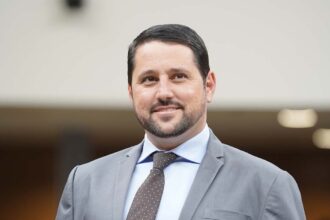 Deputado André do Premium prestigia posse de Rodrigo Rizzo