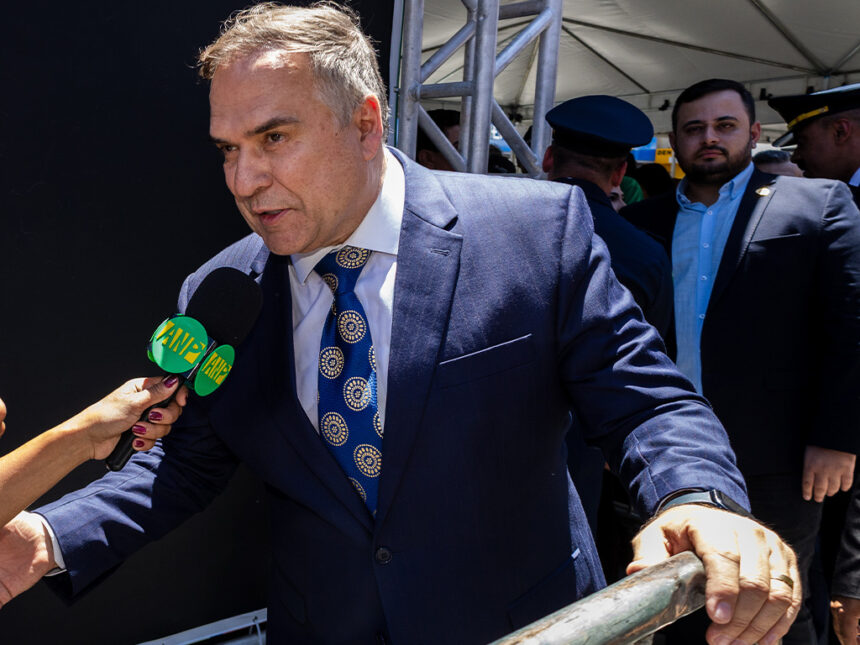 Gestão Sandro Mabel em Goiânia: avanços, desafios e perspectivas na avaliação de autoridades .