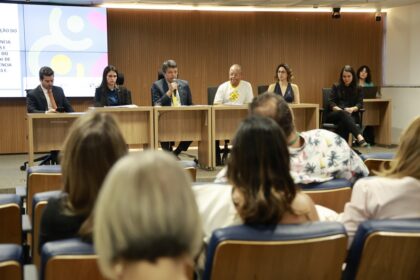 Audiência pública discute revisão do Plano Nacional de Enfrentamento à Violência Sexual contra Crianças e Adolescentes