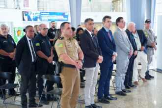 Cerimônia no Palácio Maguito Vilela celebra formatura de policiais legislativos em curso de padronização e controle operacional