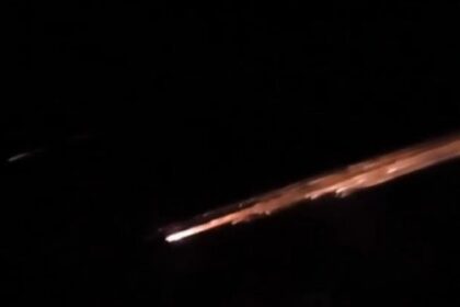 Clarão misterioso ilumina céu da Bahia à noite