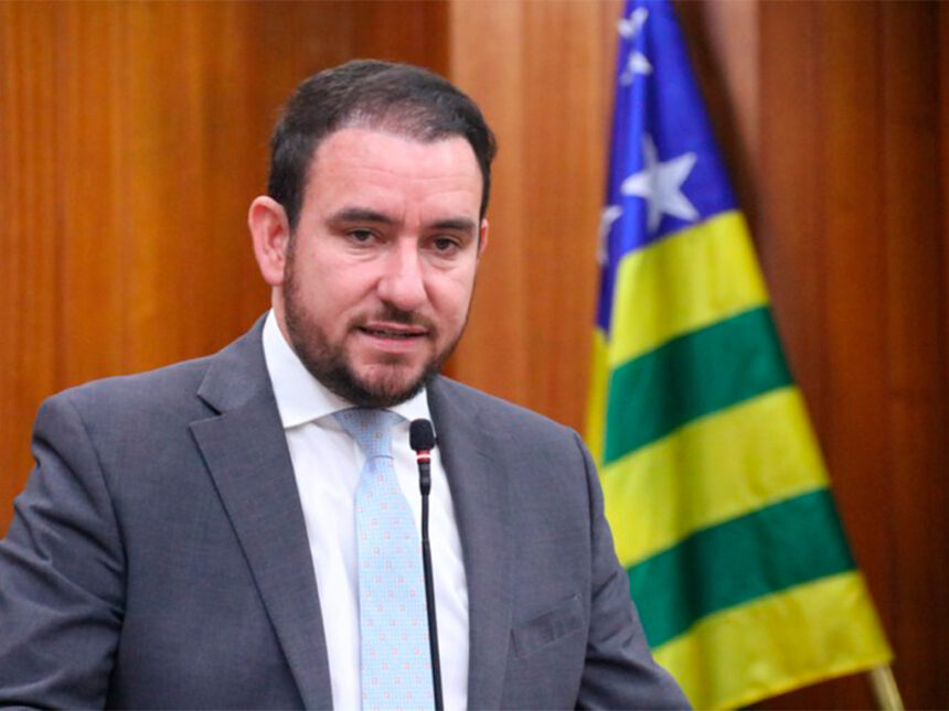 Wellington Bessa defende agilidade na aprovação da LDO e rebate questionamento jurídico sobre tramitação simultânea com a LOA Wellington Bessa defende agilidade na aprovação da LDO e rebate questionamento jurídico sobre tramitação simultânea com a LOA