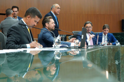 Pauta do dia: deputados analisam projetos do Executivo e contas do TCE em sessão desta terça-feira