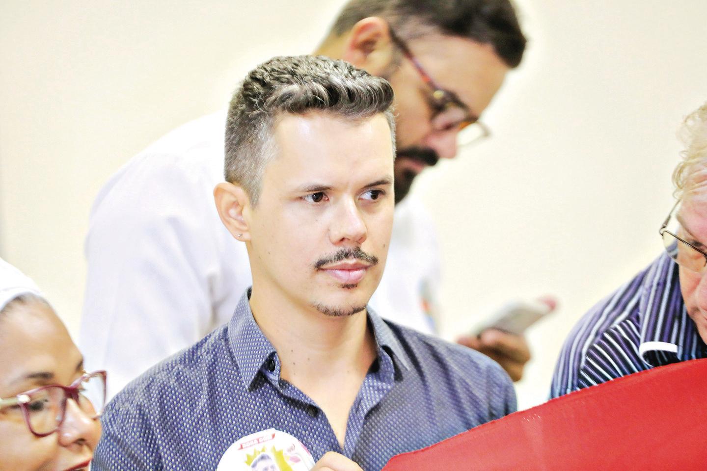 Vereador e PRF cassado do PT defende maconha enquanto deveria defender a lei