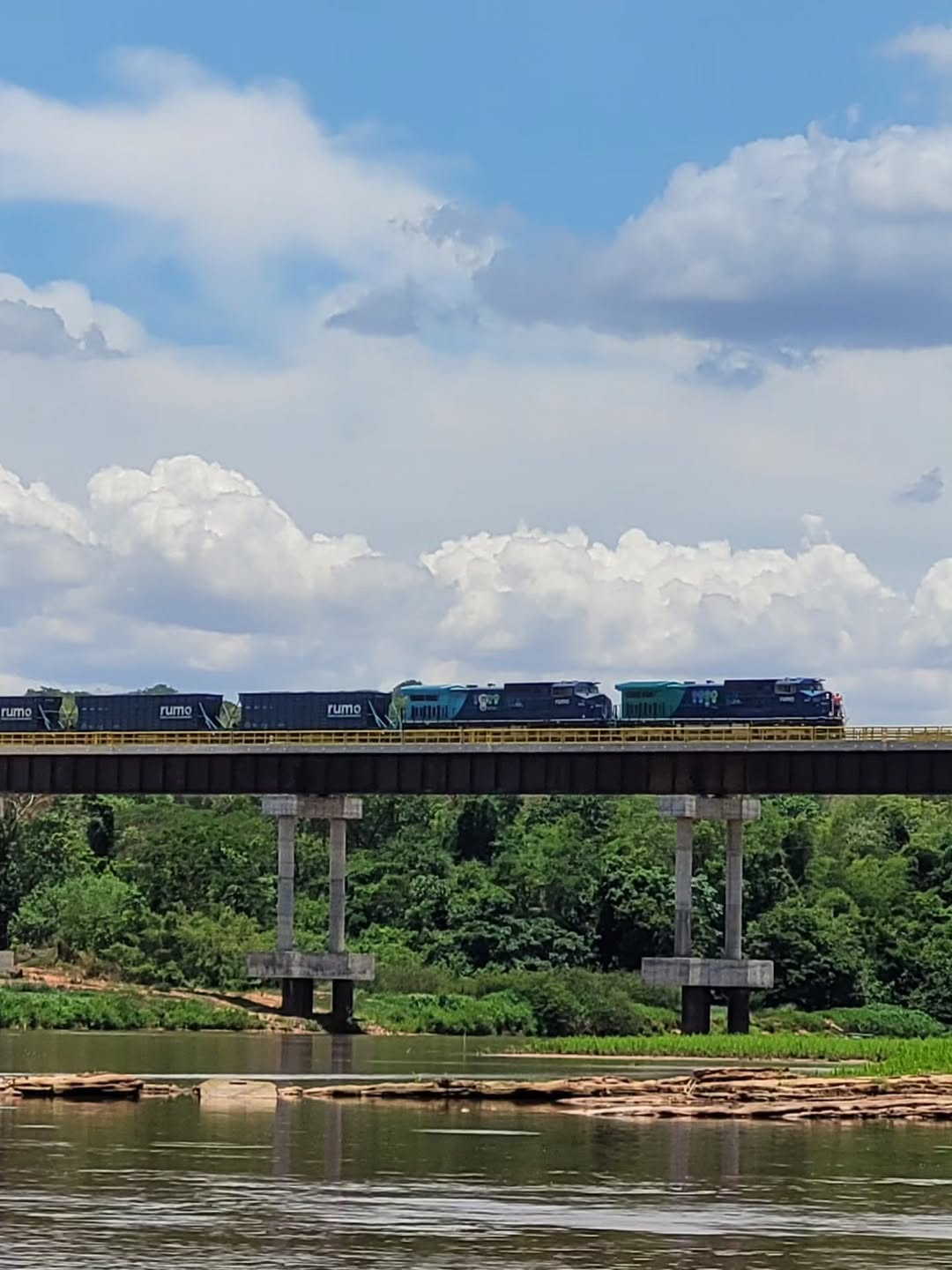 Rumo Logística inicia testes operacionais na maior ponte ferroviária de Mato Grosso