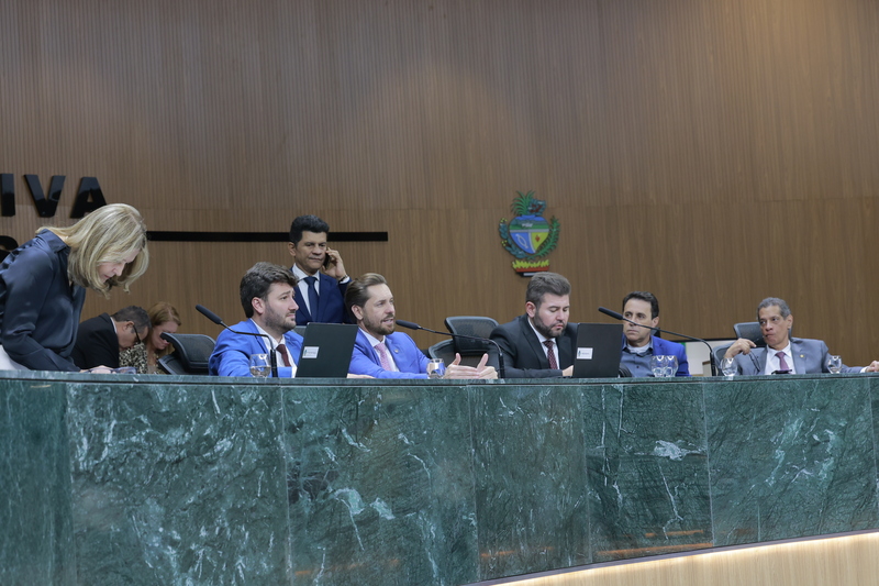 Legislativo aprova marco fiscal e medidas para regularização de dívidas em Goiás