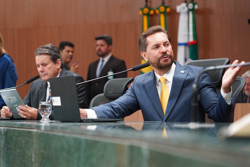 Proposta avança para aumentar a transparência no uso de emendas parlamentares com QR Code em Goiás