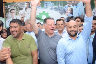 ACIRLAG lota durante visita do pré-candidato Marconi Perillo em Aparecida de Goiânia