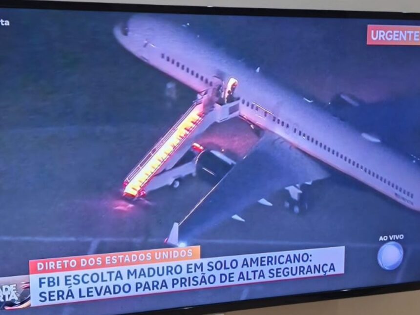 FBI escolta Nicolás Maduro para prisão de segurança máxima nos Estados Unidos