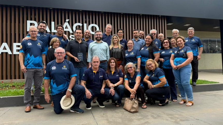 Governador do Rotary fortalece parcerias e projetos sociais em visita a Hidrolândia Governador do Rotary fortalece parcerias e projetos sociais em visita a Hidrolândia