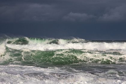 Dois ciclones avançam e espalham chuva extrema pelo Brasil