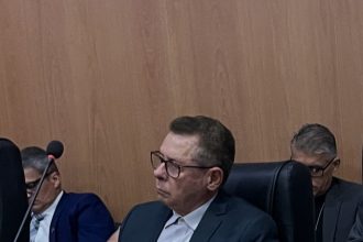 Câmara de Uruaçu abre ano legislativo de 2026 com presença do prefeito e lideranças