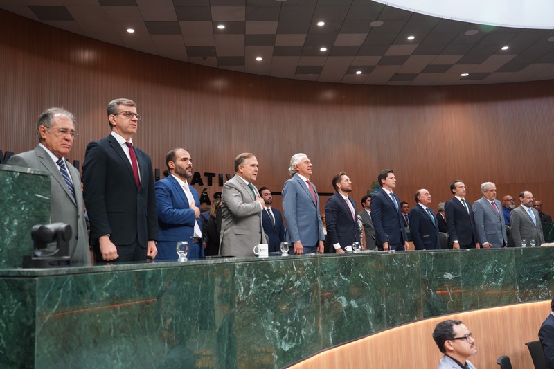 Parlamento de Goiás finaliza trabalhos legislativos da 20ª Legislatura em sessão solene