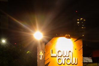 Circuito do Rock lota Lowbrow com show gratuito de Maíra Lemos e Cadu Portela no Parque Amazônia