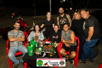 Woodstock Rock Bar recebe Cida Araújo no Circuito do Rock com Prato Black Jack