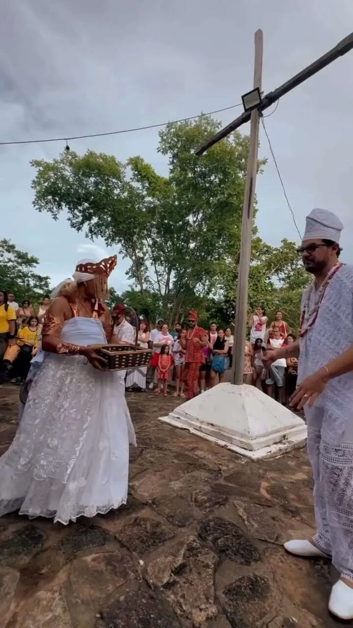 Cortejo em Louvação a Oyá encanta Goiás Velho no dia 1º de dezembro Cortejo em Louvação a Oyá encanta Goiás Velho no dia 1º de dezembro