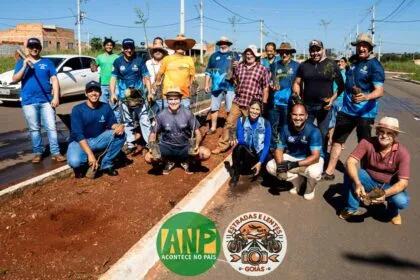 Plantio de 300 Mudas de Jacarandá-da-Bahia Reforça Compromisso Ambiental em Hidrolândia-Go. Plantio de 300 Mudas de Jacarandá-da-Bahia Reforça Compromisso Ambiental em Hidrolândia-Go.