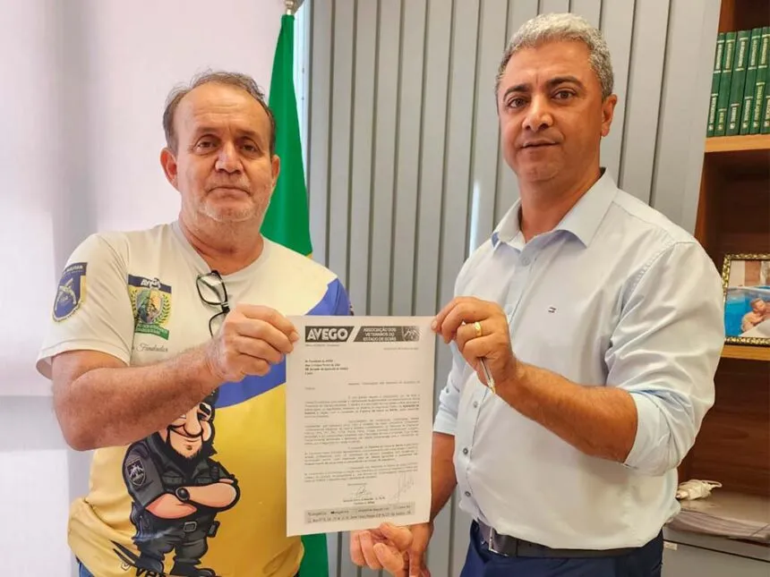 Vereador Cristiano Zói Anuncia Edição de Homenagens aos Veteranos da Segurança Pública Vereador Cristiano Zói Anuncia Edição de Homenagens aos Veteranos da Segurança Pública