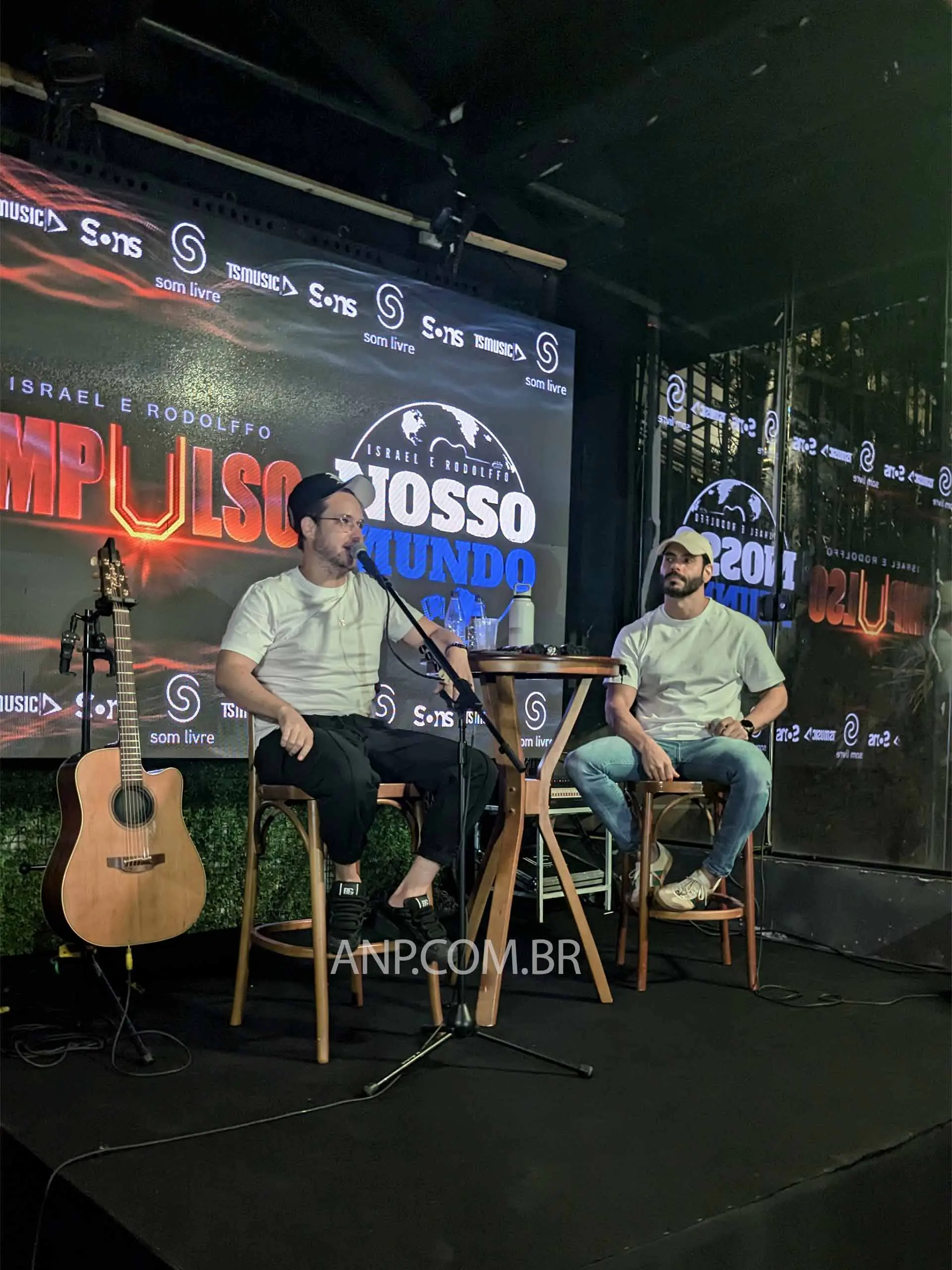 Israel & Rodolffo lançam Impulso e Nosso Mundo, marcando nova fase na carreira. Israel & Rodolffo lançam Impulso e Nosso Mundo, marcando nova fase na carreira.